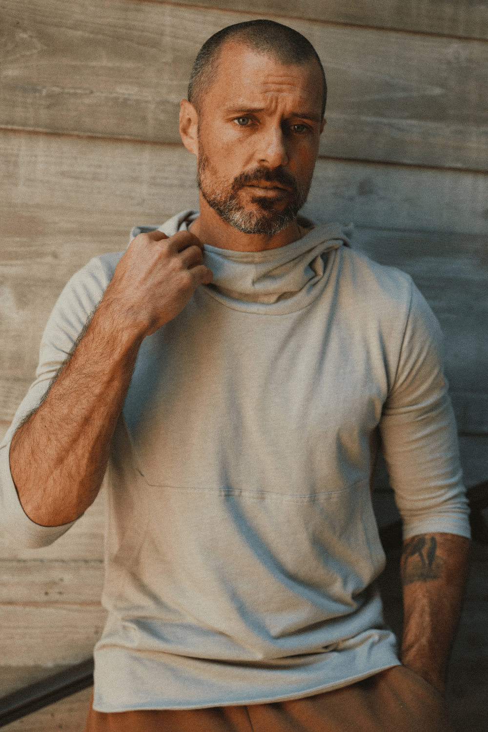 Men's 3/4 Sleeve Cowl Neck Visor Hoodie
